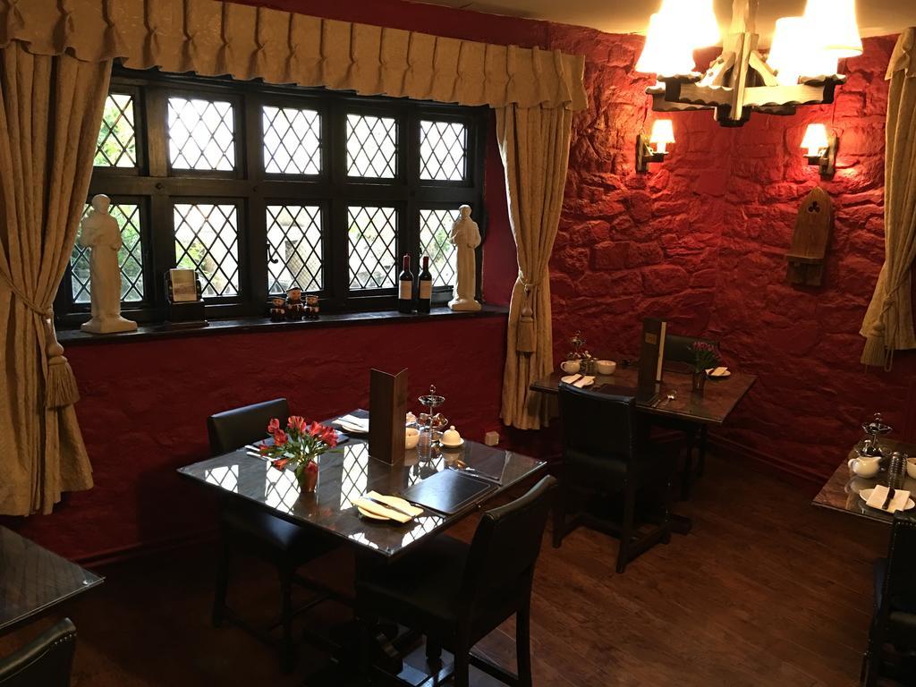 The Oxenham Arms Hotel Devon South Zeal Extérieur photo
