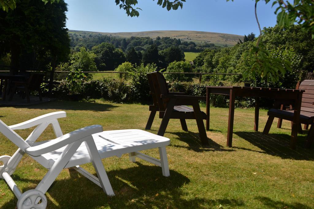 The Oxenham Arms Hotel Devon South Zeal Extérieur photo