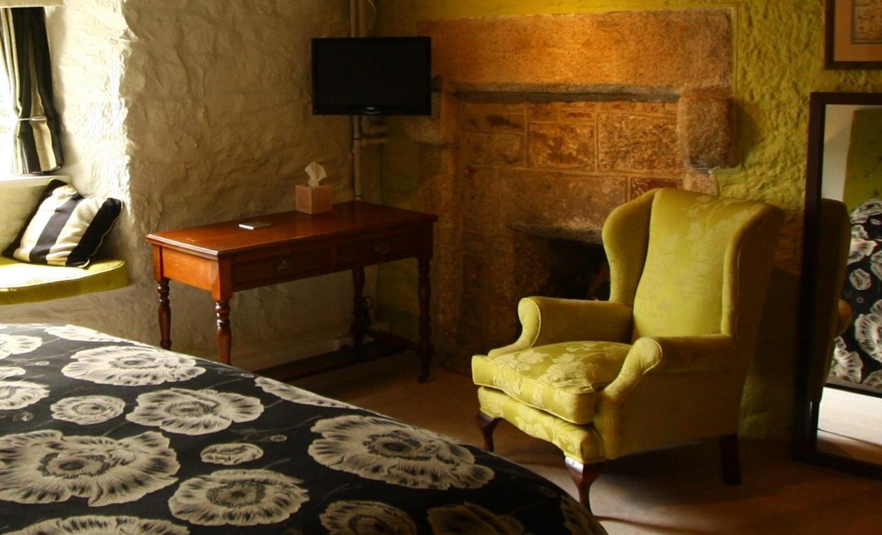 The Oxenham Arms Hotel Devon South Zeal Extérieur photo